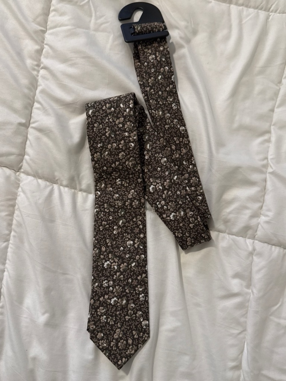 Bar III floral necktie brown olive green botanical print 100% cotton retro